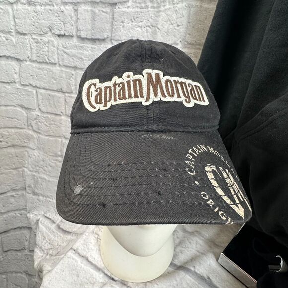 Lot Of 4 Captain Morgan Rum Merch Keychain Hat Women's XL Hoodie Large Tank Top - Picture 8 of 16